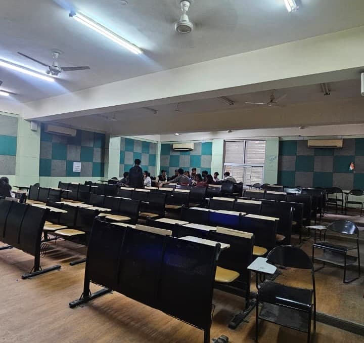 Jamia Millia Islamia University Academic Building photo 21